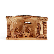 画像をギャラリービューアに読み込む, Hand Carved Olive Wood Nativity Scene, Log Nativity Set From Bethlehem - XL OWO 035