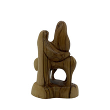 画像をギャラリービューアに読み込む, Back of Hand carved olive wood statue made in Bethlehem. The flight to Egypt, Mary and Jesus on donkey, Joseph standing next to them