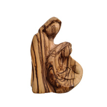 画像をギャラリービューアに読み込む, faceless figures hand made in Bethlehem, holy family